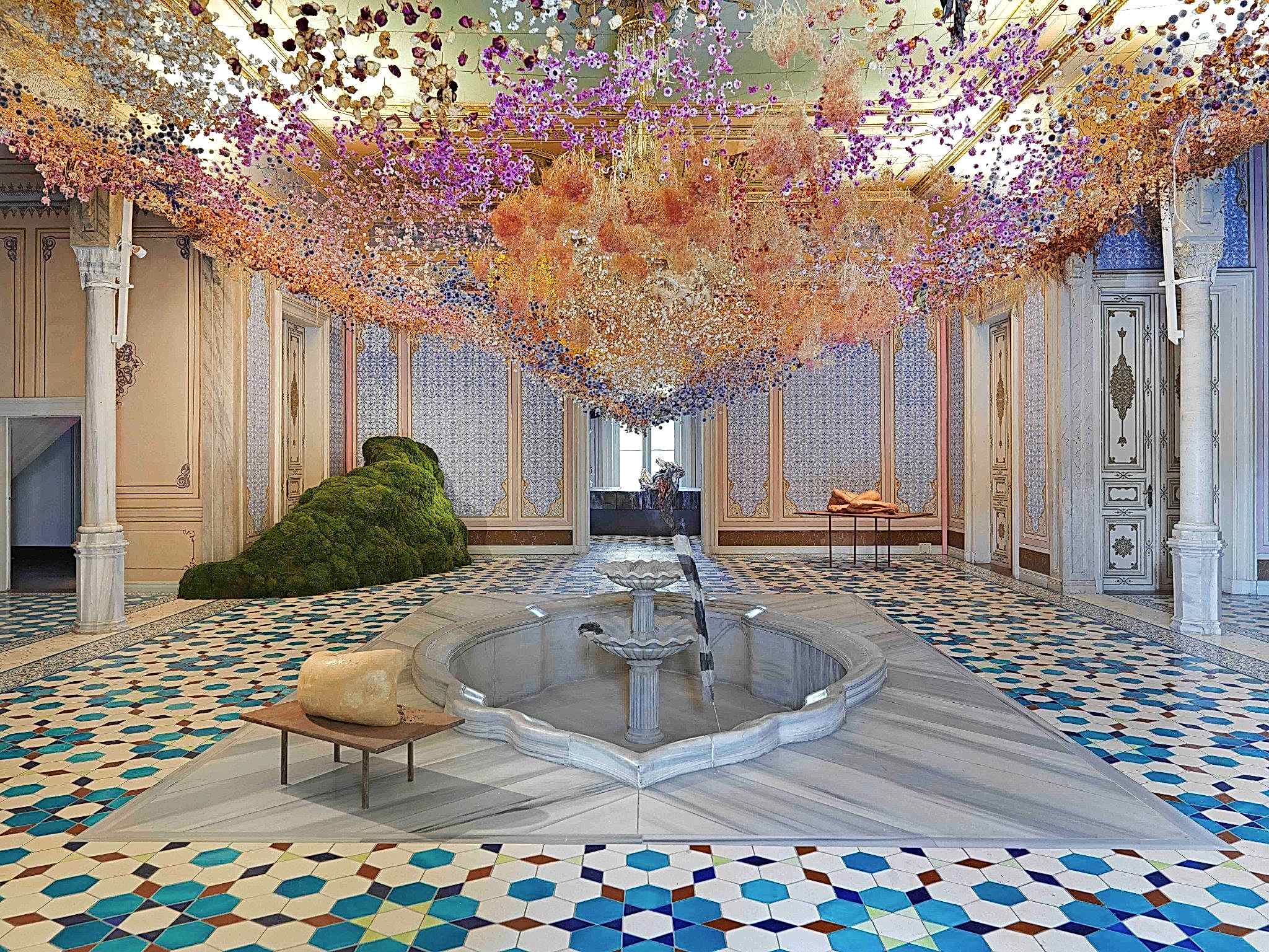 FOLIA: Abdülmecid Efendi Köşkü’nü Nasıl Gezerim?